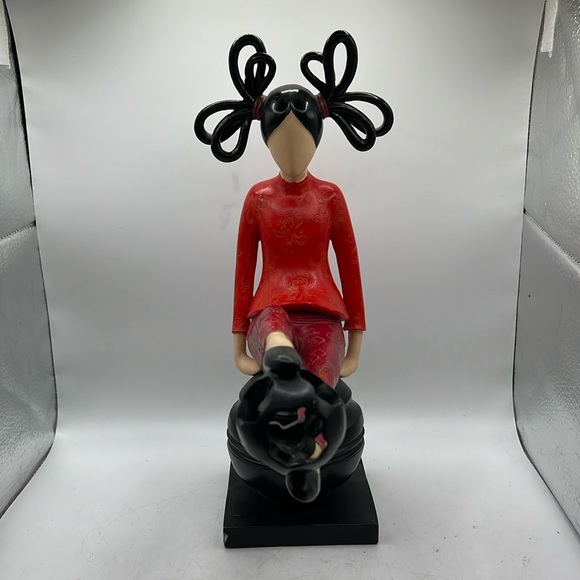 Vintage Japanese Yoga Soccer Woman Red Black Decor Figurine Statue - Picture 2 of 16